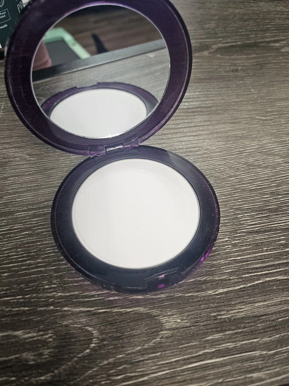 Urban Decay De-Slick Mattifying Powder – Purple